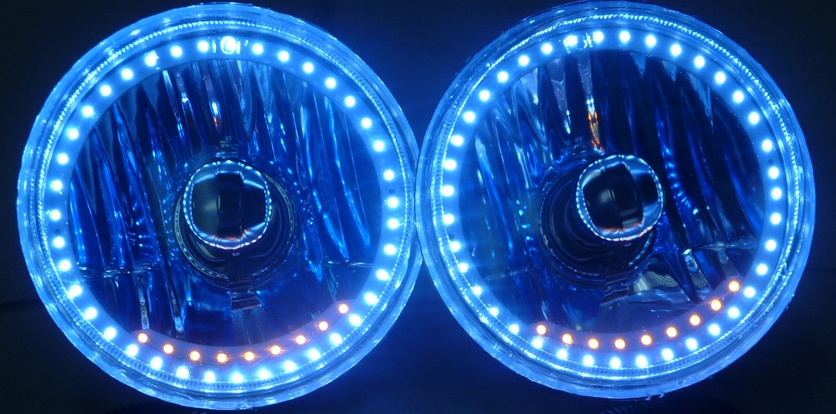 One Pair of 5 3/4 Inch Round Elite Diamond Single Color White Halo Turn Signal Headlights with Blue Halogen Bulbs